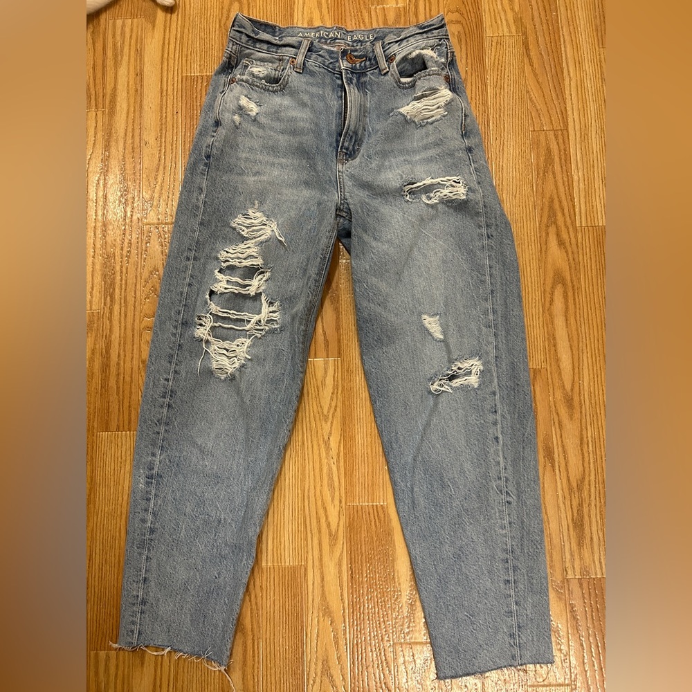 American Eagle mom jeans